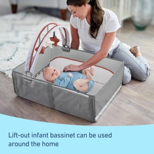 Graco Pack 'n Play Playard Anywhere Dreamer, Pristine