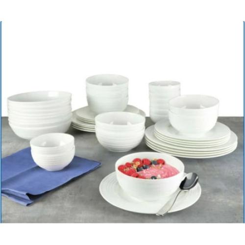 Mikasa Ciara 40-piece Bone China Dinnerware Set Broken plate/missing items