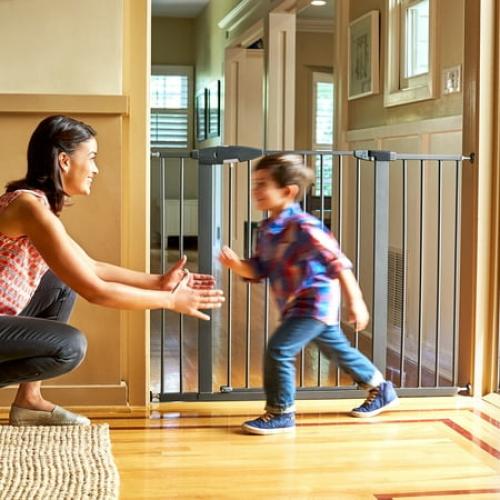 Munchkin® Easy Close XL™ Pressure Mounted Metal Baby Gate for Stairs, Hallways and Doors, Black