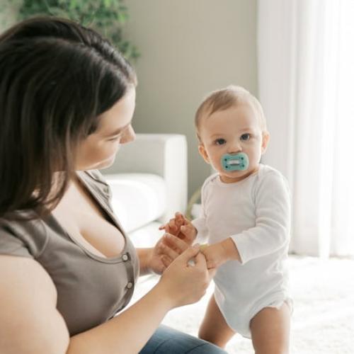 Dr. Brown's Advantage Lightweight One-Piece Silicone Baby Pacifier, Fully Symmetrical Soother, Neutral, 6-18m, BPA Free, 3 Pack