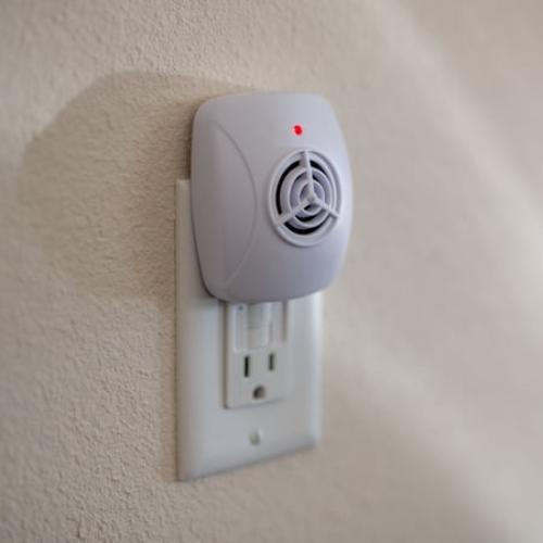 Ultrasonic Pest Repeller 4-Pack – Indoor Electronic Insect & Rodent Control for Home, Kitchen, Office