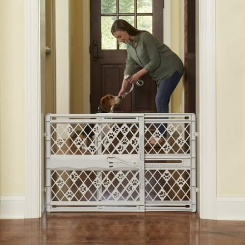 North States MyPet Plastic Paws Portable Petgate, Expands to 40 Wide