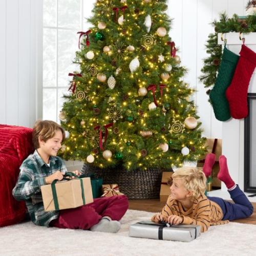 Best Choice Products 7.5ft Pre-Lit Scotch Pine Christmas Tree w/ 1,320 Branch Tips, 450 2-in-1 LED Lights