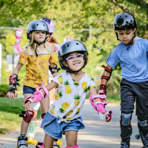 Size 11-2 Roller Derby EZ Roll Adjustable Hello Kitty Skate, Size 11-2