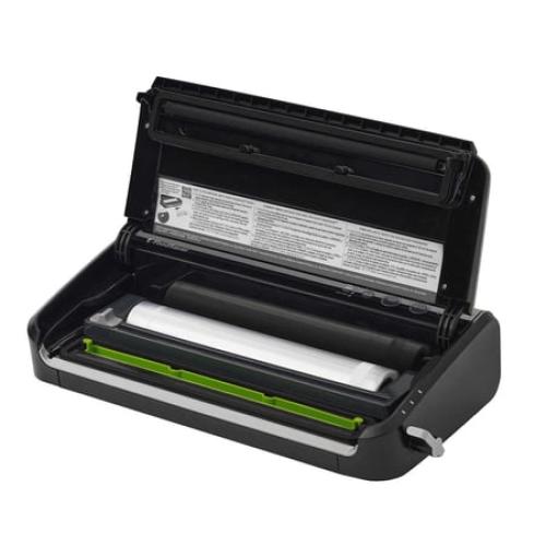FoodSaver Vacuum Sealing System with Handheld Sealer Attachment