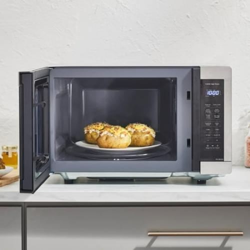 Panasonic 1.3 cu ft Countertop Microwave Oven in Glass Door
