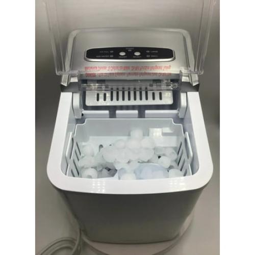 Insignia - 26-Lb. Portable Ice Maker -Silver