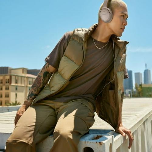 Bose QuietComfort Headphones Noise Cancelling Over-Ear Wireless Bluetooth Earphones, Sandstone