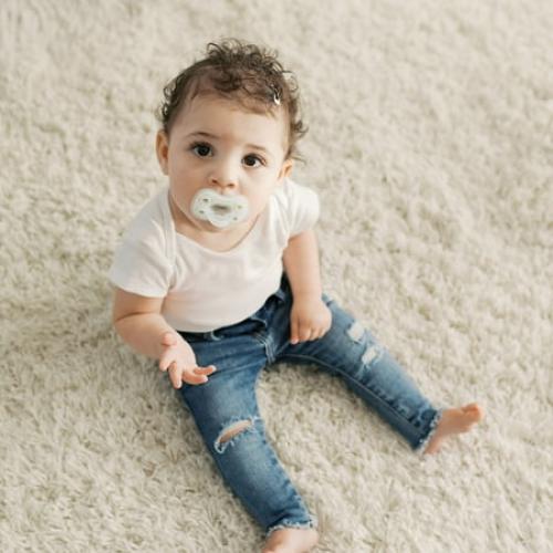 Dr. Brown's Advantage Lightweight One-Piece Silicone Baby Pacifier, Fully Symmetrical Soother, Neutral, 6-18m, BPA Free, 3 Pack