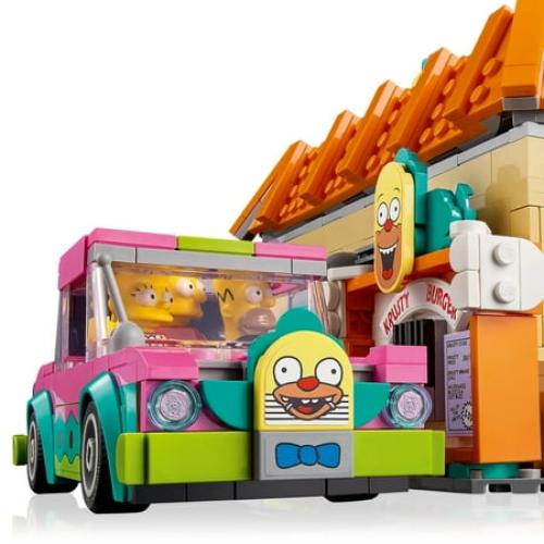 LEGO® Icons The Simpsons™: Krusty Burger 10352 Building Set – Collectible Display Model with Homer’s Clown Car and 7 Minifigures – 1,635 Pieces for Adult Fans of The Simpsons