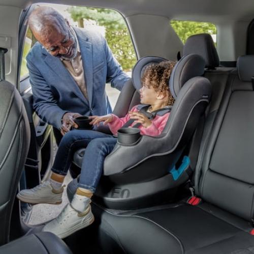 Evenflo REO by Revolve360 Rotational Convertible Car Seat (Holden)