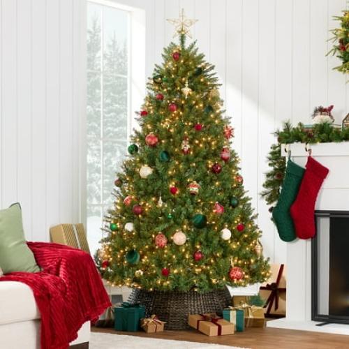 Best Choice Products 7.5ft Pre-Lit Hinged Douglas Full Fir Artificial Christmas Tree Holiday Decoration w/ 700 Lights