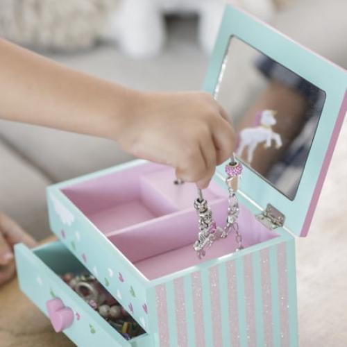 Amitie Lane Itsy Unicorn Musical Jewelry Box, Unicorn Charm Bracelet, Girls Ages 6 , Mint Green
