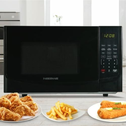 Farberware 0.9 Cu. Ft. Black Microwave Oven, 900W with LED Display, 10 Power Levels, 8 Auto-Cook Presets, Express Cooking & Defrost