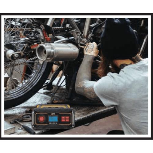 Everstart Maxx 15 Amp Automotive Battery Charger with 50 Amp Patented Engine Start (BC50BE)