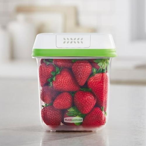 Set of 2 Color Green Rubbermaid Clear Plastic Dishwasher Safe Strawberry Food Storage Container (2 Count)