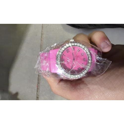 Lot of 15 women's watches (mixed brands) READ DESCRIPTION