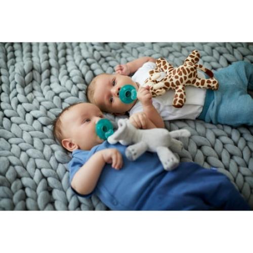 Philips Avent Soothie Snuggle Pacifier Holder with Detachable Pacifier, 0m , Giraffe, SCF347/01