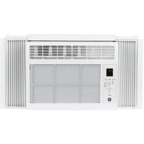 GE 250 Sq. Ft. 6000 BTU Window Air Conditioner - AWCS06BWB White (Damaged, see en the picture)