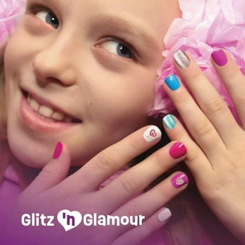 Pretty Me Nail Art Studio for Girls - Nail Polish Kit for Kids Ages 7-12 Years Old - Girl Gifts Ideas - Girls Nails Gift Set - Cool Girly Stuff - Polish, Pens, Glitter, Stickers, Gems, Filer