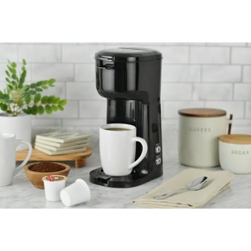 (MISSING K CUP HOLDER & REUSABLE FILTER) Mainstays Single Serve Coffee Maker, 1 cup Capsule or Ground Coffee, Black, New, Model: 202140