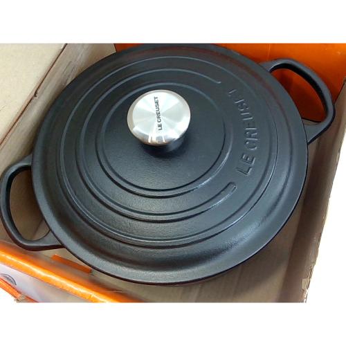 Le Creuset Enameled Cast Iron Signature Round Dutch Oven with Lid 5.5 Quart Flame