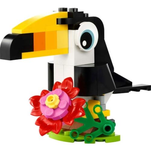 LEGO Creator 3 in 1 Tropical Toucan - Transforms from Toucan to Fish to Penguin - Travel Toy for Kids - 30688