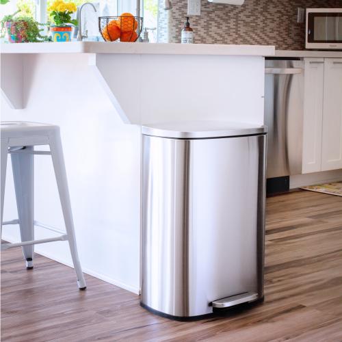Qualiazero 50L / 13.2 Gallon Rectangular Step Can - Black - 13.2 Gallons