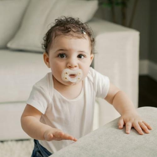 Dr. Brown's Advantage Lightweight One-Piece Silicone Baby Pacifier, Fully Symmetrical Soother, Neutral, 6-18m, BPA Free, 3 Pack