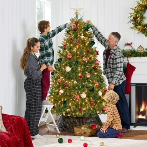 Best Choice Products 7.5ft Pre-Lit Hinged Douglas Full Fir Artificial Christmas Tree Holiday Decoration w/ 700 Lights
