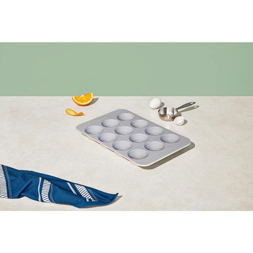 Non-Stick Ceramic Muffin Pan in Cream