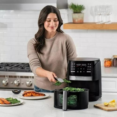 Gourmia 6-Qt Digital Window Air Fryer with 12 Presets & Guided Cooking Black