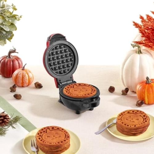 Dash MultiMake Mini System Holiday Waffle Maker with Removable Platesneds cleaning‼️