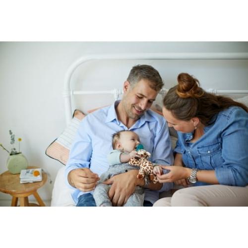 Philips Avent Soothie Snuggle Pacifier Holder with Detachable Pacifier, 0m , Giraffe, SCF347/01