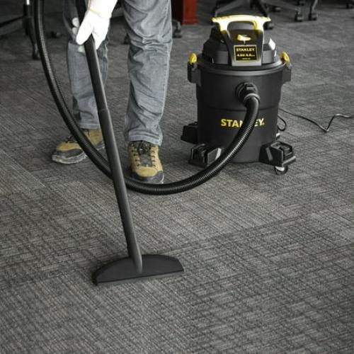 STANLEY 6 Gallon 4 Peak HP Poly Wet Dry Vacuum SL18116P