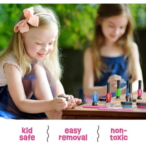 Pretty Me Nail Art Studio for Girls - Nail Polish Kit for Kids Ages 7-12 Years Old - Girl Gifts Ideas - Girls Nails Gift Set - Cool Girly Stuff - Polish, Pens, Glitter, Stickers, Gems, Filer