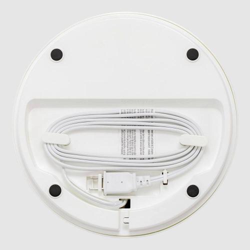 Size 5.9 Color White  360° Oscillating Fan with Remote and Timer, 3 Speed Settings, 5.9 in. Fan diameter White