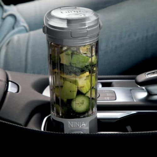 Ninja Blast 16 oz Portable Personal Blender with Leak Proof Lid and Easy Sip Spout, Smoothie Blender, Black BC100BK