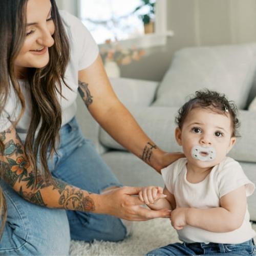 Dr. Brown's Advantage Lightweight One-Piece Silicone Baby Pacifier, Fully Symmetrical Soother, Neutral, 6-18m, BPA Free, 3 Pack