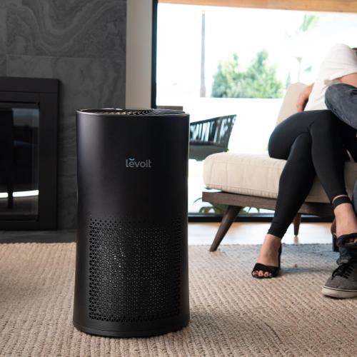 Levoit 3-Speed (Covers: 538-sq ft)  Black True HEPA Air Purifier ENERGY STAR