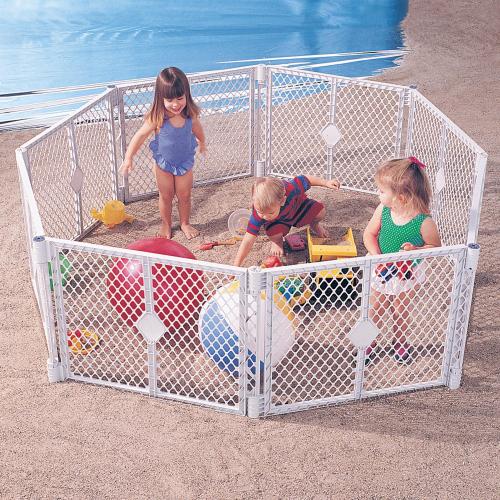 North States Superyard Gray 26 in. H X 18.5 in. W Plastic Child Safety Gate