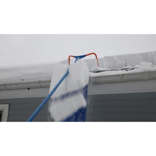 Avalanche 17 in. W X 16 ft. L Poly Wheeled Roof Rake