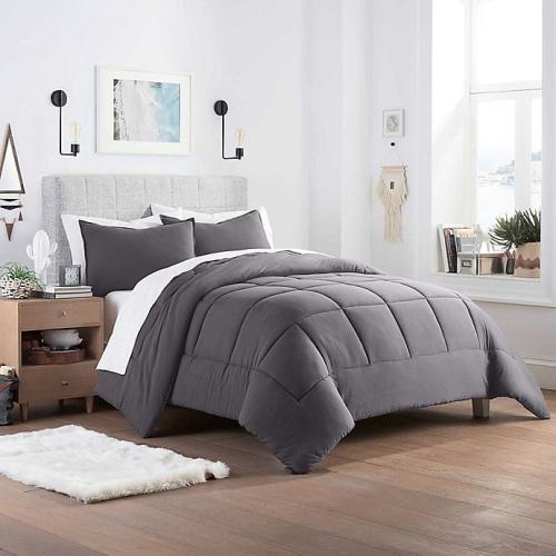UGG Devon 3-Piece Reversible Full/Queen Comforter Set in Charcoal