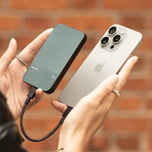 Native Union® Magnetic Power Bank Black