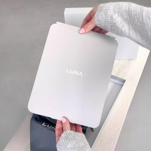 LUNA London Eclipse Travel Mirror | LED Lighted Rechargeable Vanity Makeup Mirror in Grey | Size: 1 Pack