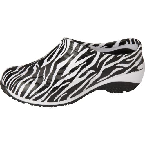Size 5 Anywears Women Size 5 White/black Zone Pair of Shoes