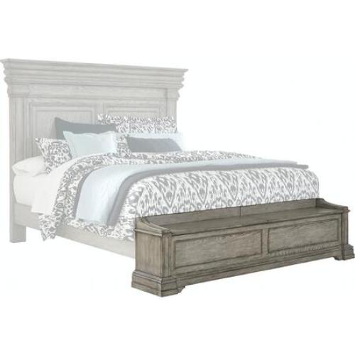 Size California King Madison Ridge Collection P091184 King / California King Panel Blanket Chest Footboard and Slats in Heritage