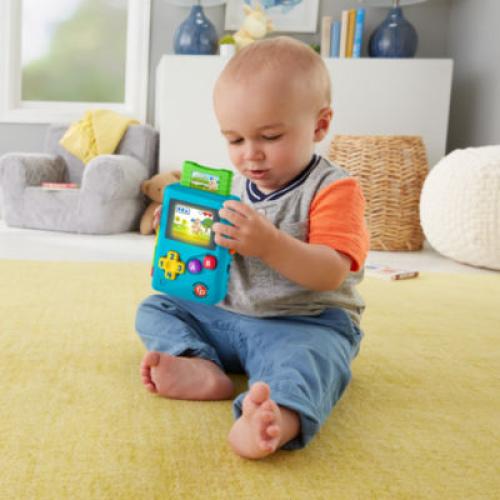 Fisher-Price Laugh & Learn Lil Gamer   Stream & Learn Remote bundle