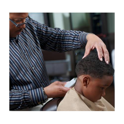 Color silver T-Outliner® T-blade Trimmer