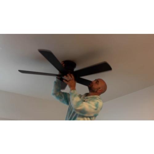 Ayaoty Ceiling Fans with Lights - 48 Black Flush Mount Ceiling Fan Light with 6 Speeds 3CCT Dimmable, Revesible Motor, Low Profile Fan Light for Modern Indoor Bedroom, Kitchen